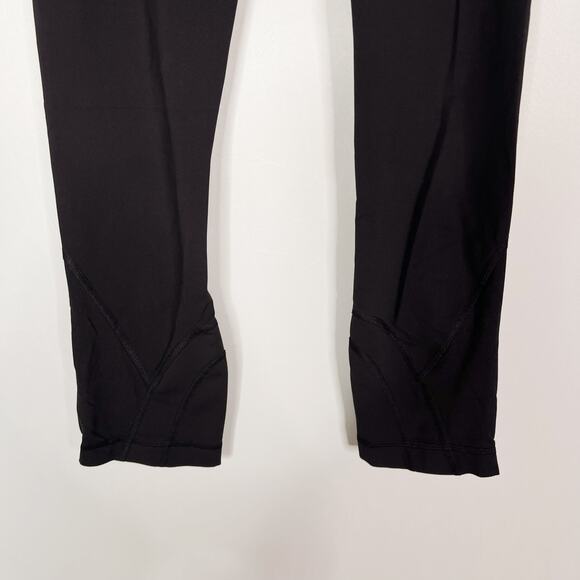 Lululemon Womens 6 Black Run Inspire Crop II Leggings Mesh Pieced Luxtreme - Picture 4 of 8